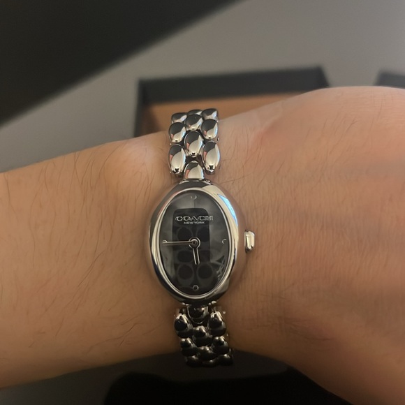 Coach Sammy Watch 22mm - Picture 8 of 10